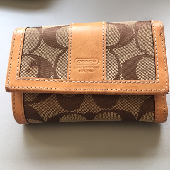 Coach wallet - Picture 1 of 8
